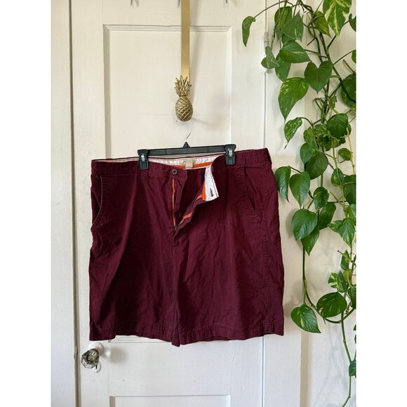 St. John’s Bay men’s size 44 maroon shorts - Picture 1 of 7